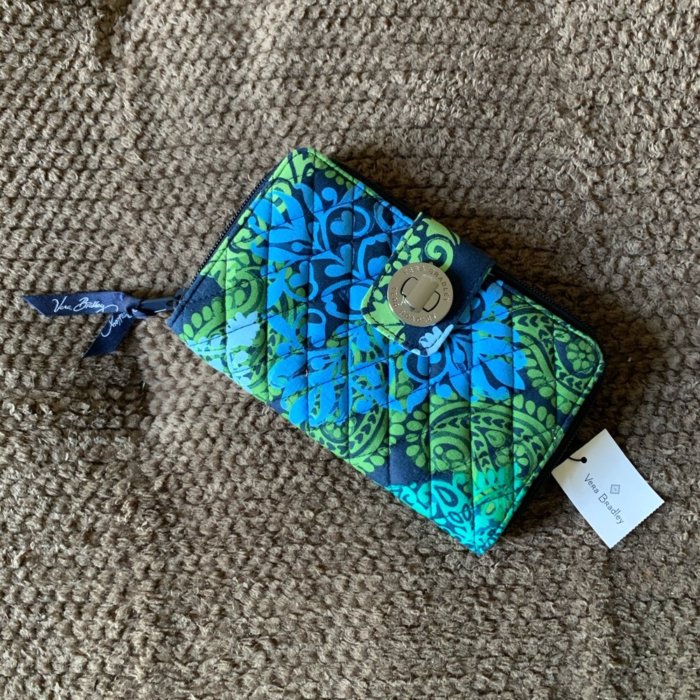 • Vera Bradley Turnlock Wallet in Caribbean Sea •